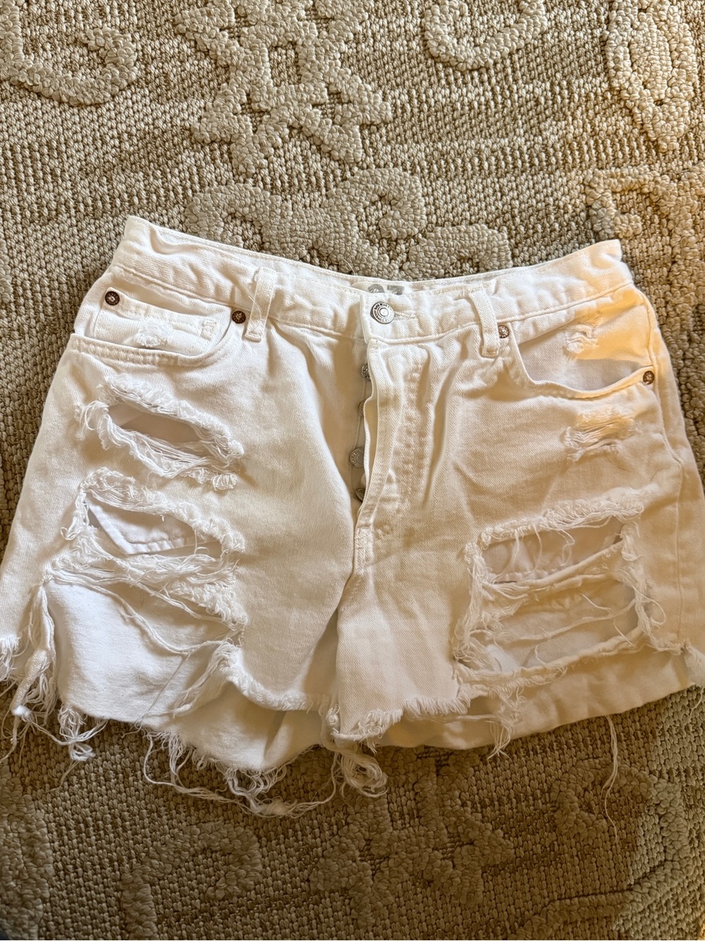 Free people White Frayed Women's Denim micro distressed Shorts Sz 27 button fly